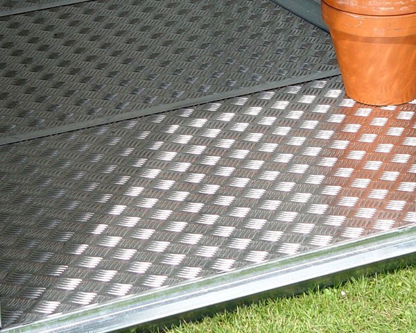 Alu-Bodenplatten für Biohort Metallgerätehaus AvantGarde